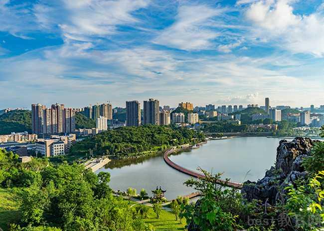 2023年内江市翔龙中学班级如何设置