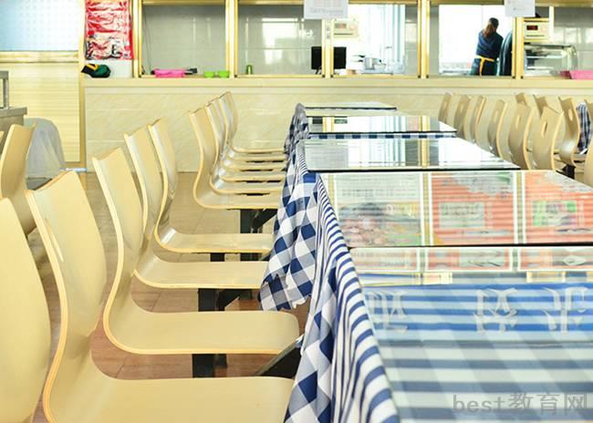 2023年南充市阆中市二龙中学升学率怎么样