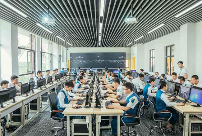 2023年广元市旺苍东城中学招办电话是多少