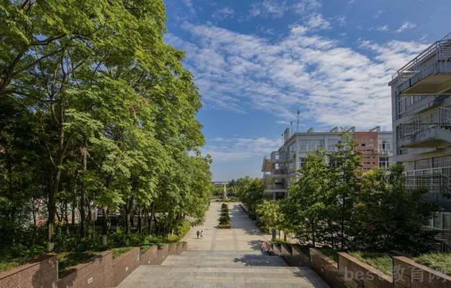 2023年眉山市禄加中学招生计划人数是多少